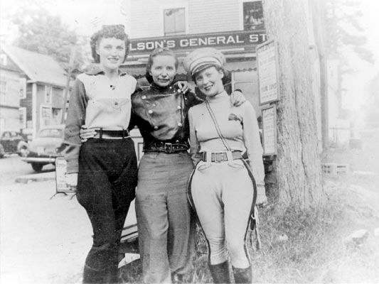 Photo of Motor Maids Linda Dugeau, Dot Robinson, and Vivian Bales